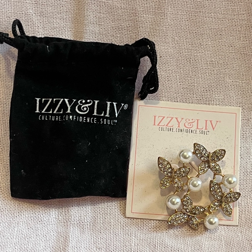 Izzy & Liv Dress Pin.